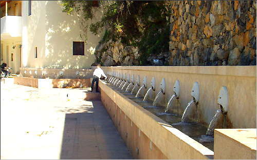 Spili: The lions fountain